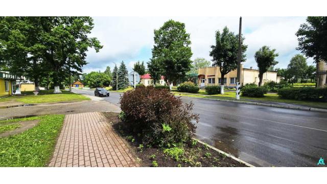 Капитальное строение с инв. №220/C-14817, магазин «Универмаг» пл. 590,7 кв.м. (Витебская обл., Глубокский р-н, г.п.Подсвилье, ул. Советская, 35)