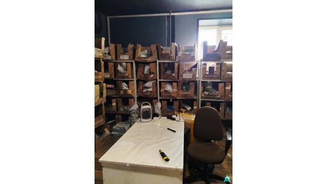 Продажа права на заключение договора аренды помещений торгового центра пл. 681,9 кв.м. расположенных на 1-м и 2-м этажах капитального строения с инв. №600/С-92914 общей пл. 773 кв.м. (Минская обл., Минский р-н, Ждановичский с/с, аг.Ратомка, ул. Минская, 2