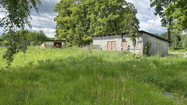 Капитальное строение с инв. №620/C-46420, магазина пл. 107,8 кв.м. (Минская обл., Дзержинский р-н, Боровской с/с, д.Старинки, ул. Центральная, 43)