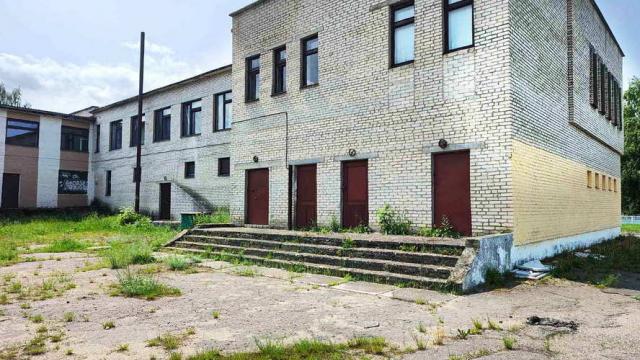 Капитальное строение с инв. №132/С-8630, здание столовой и магазина пл. 921 кв.м. (Брестская обл., Ивановский р-н, аг.Ополь, пл. Победы, 37)
