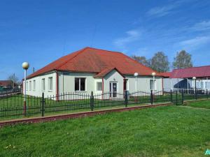 Капитальное строение с инв. №132/С-9500, административное здание пл. 118 кв.м. (Брестская обл., г.Иваново, ул. Железнодорожная, 10Б)