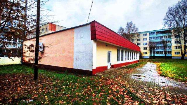 Капитальное строение с инв. №620/С-27642, магазин №141 пл. 377,3 кв.м. (Минская обл., Дзержинский р-н, г.Фаниполь, ул. Якуба Коласа, 10А)