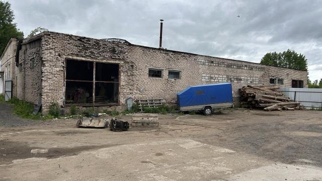 Капитальное строение с инв. №613/С-15354, склад пл. 806,6 кв.м. (Минская обл., Крупский р-н, г.Крупки, ул. Интернациональная, 75А/4)