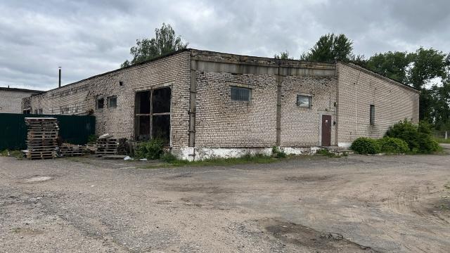 Капитальное строение с инв. №613/С-15354, склад пл. 806,6 кв.м. (Минская обл., Крупский р-н, г.Крупки, ул. Интернациональная, 75А/4)
